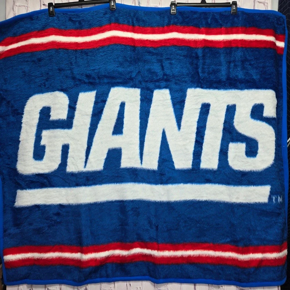 NFL New York Giants Plush Throw Blanket Blue Red White Fleece Fan Gear 60x51